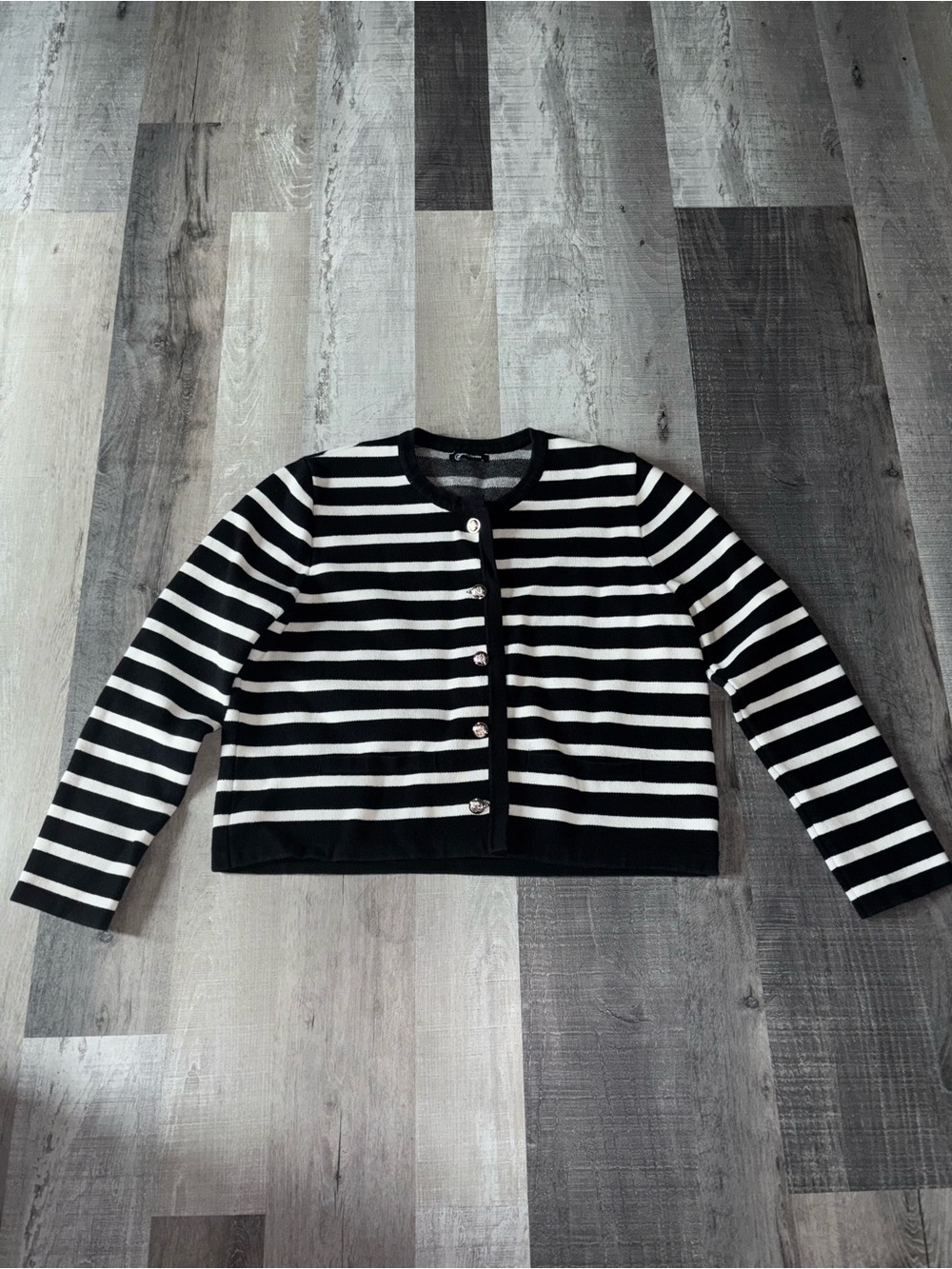 🦷PrettyGarden Striped Black and White Cropped Button Cardigan Jacket